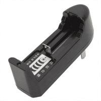 Зарядний пристрій універсальний BLC-001A 1AA / 1AAA / 18650, 3.7V / 1000mAh