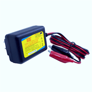 Автоматичне ЗУ для акумулятора 12V (MF, WET, AGM, GEL), HE, 100-260V, DC 14.7V, Струм заряду 13.8V/1A, LCD, крокодили в комплекті