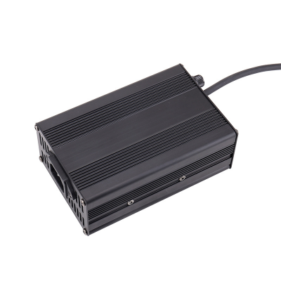 Зарядний пристрій для акумуляторів Li-ion 36V(42V),10S,6A.крокодили,135x90x50mm