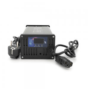 Зарядний пристрій для акумуляторів LiFePo4 48V(58,4V),16S,12A, штекер Triangle plug (T-tipe/C13/IEC). індикація, 220х122х86mm, 1.5kg